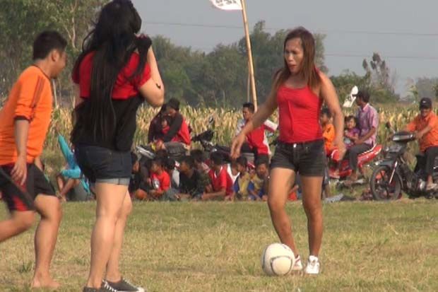 Kehebohan saat Waria...
