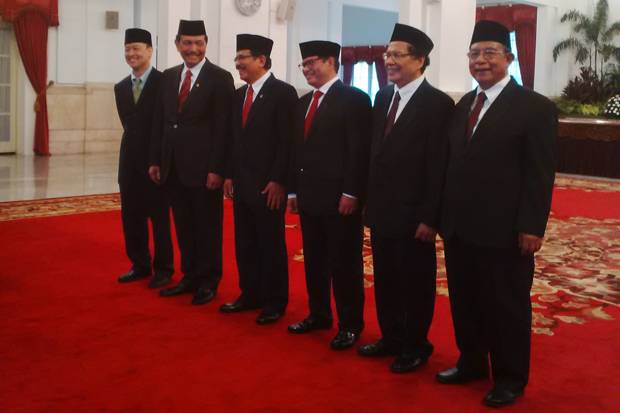 Ekonom: Menteri Di-reshuffle...