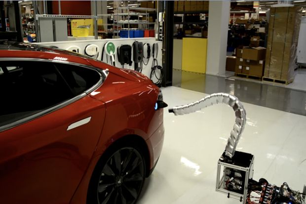 Tesla Kenalkan Teknologi...