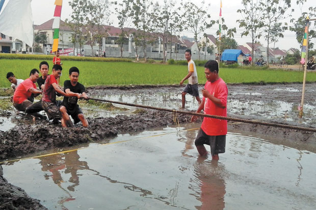 Jalin Keakraban lewat...