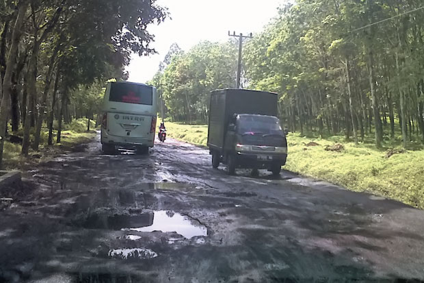 Jalan Simpang Dolok...
