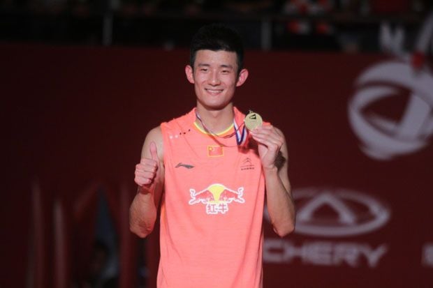 Chen Long Hancurkan...