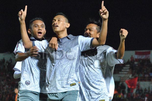 10 Pemain Persiba Hantam...