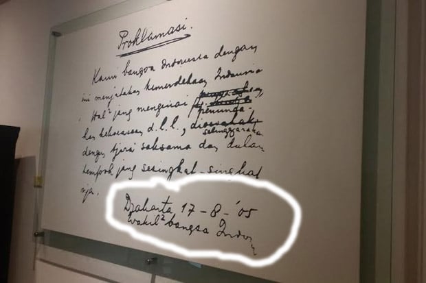 Naskah Asli Proklamasi...