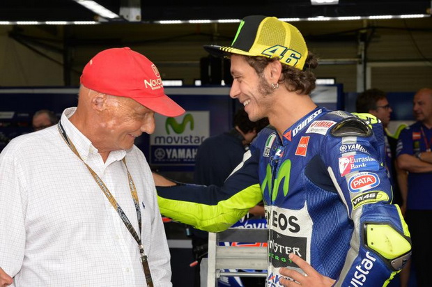Rivalitas Rossi & Lorenzo...