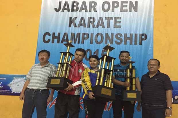 Juara Umum Kejurda,...