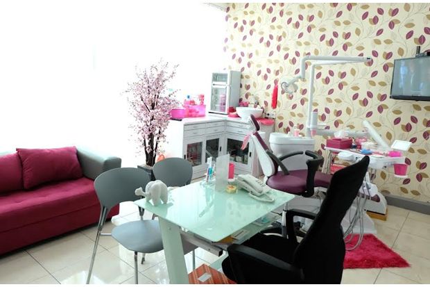 Klinik Gigi Serba Pink,...