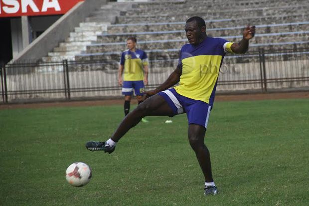 Persegres Minim Striker...