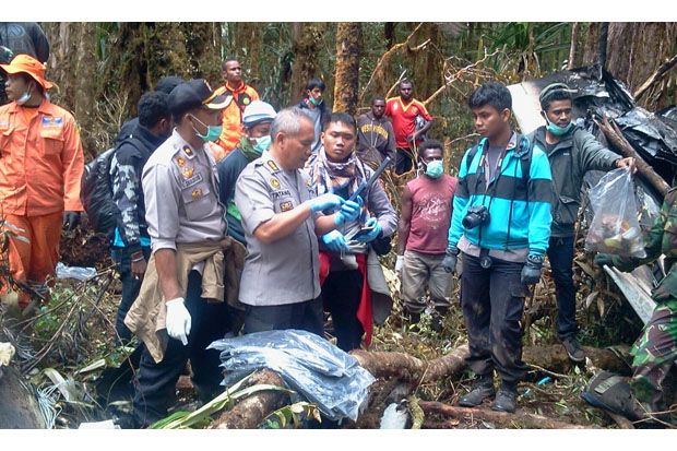 Sebelum Pesawat Jatuh,...