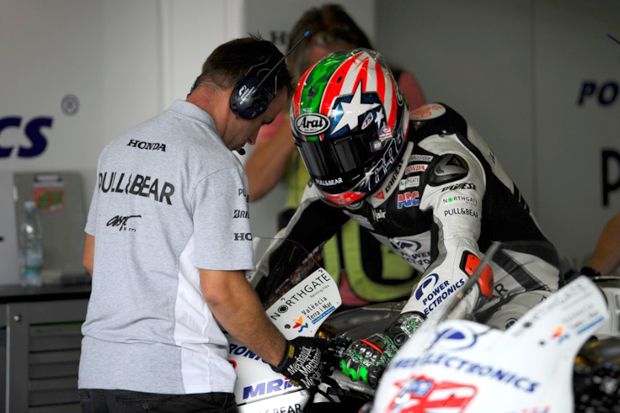 Hayden Yakin Honda Bersaing...