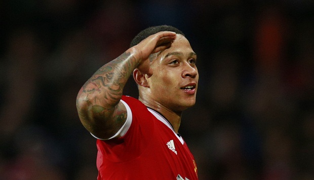 Memphis Depay: Ciuman...
