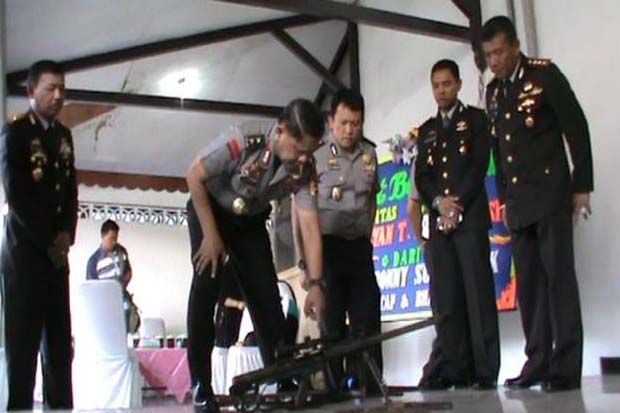 Ini Senjata yang Digunakan...
