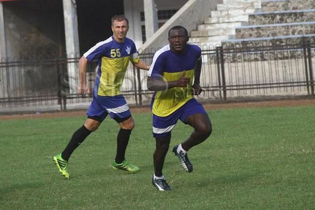 Stok Menipis, Persegres...