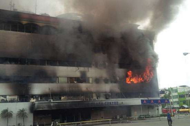 Kebakaran Medan Plaza...