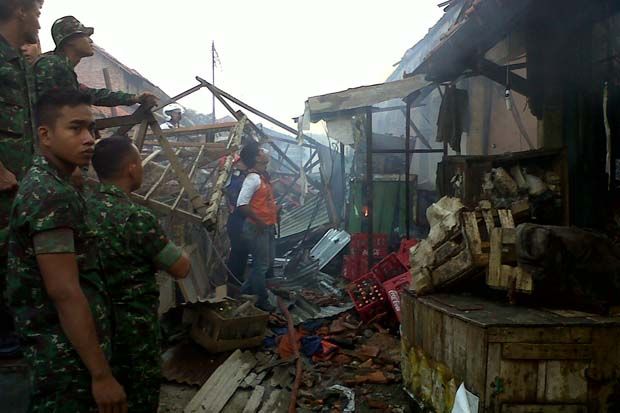 Kebakaran Pasar Sumber...