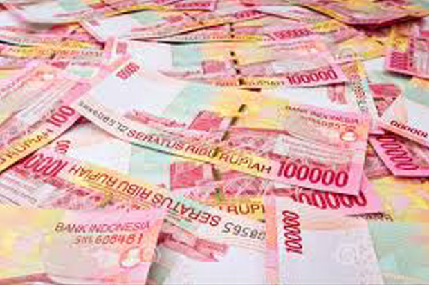 Rupiah Terpuruk, Industri...