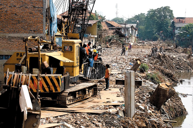 Relokasi Kampung Pulo...