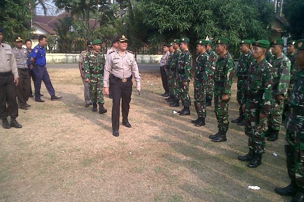 Ratusan TNI Bantu Pengamanan...