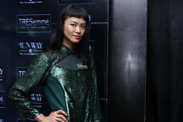 Kelly Tandiono: Kreasi...