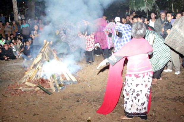 Ronggeng Gunung Ciamis...
