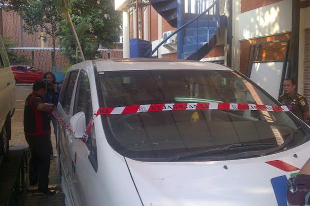 Kejagung Sita Mobil...