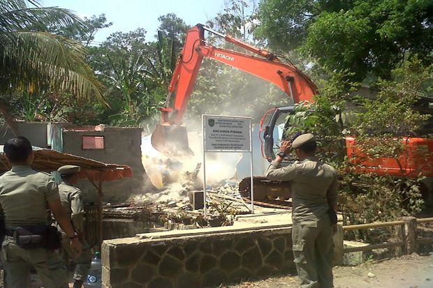 Bangunan Liar di Tanah...