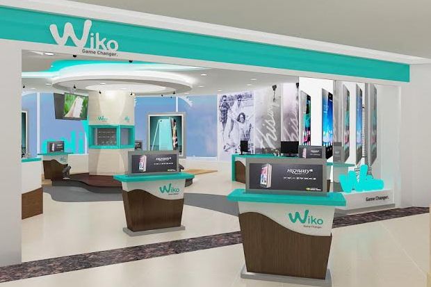 Dollar Tinggi, Wiko...