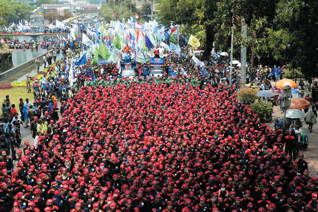 Gelombang PHK Dikhawatirkan...