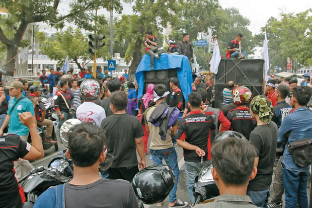 Gelombang PHK Dikhawatirkan...