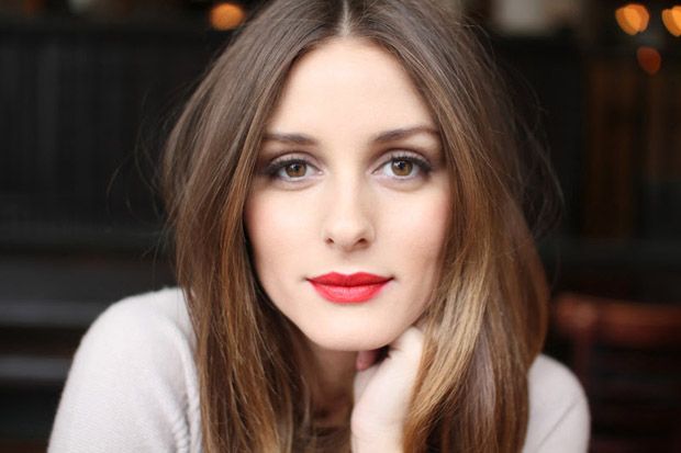Lipstik Merah Bisa Bikin...
