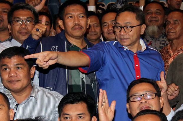Gabung Koalisi Jokowi,...