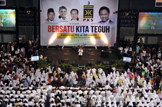 Elite KMP Kumpul di...
