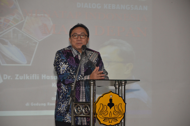 Zulkifli Hasan Bicara...