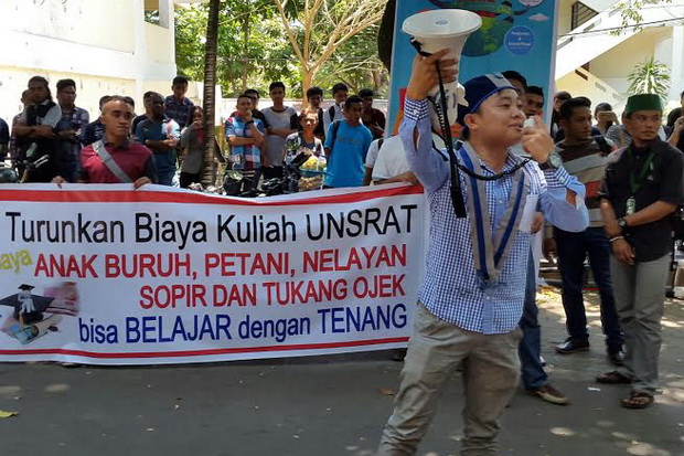 Biaya Kuliah Mahal,...