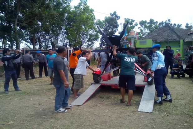 Pesawat Trike Milik...
