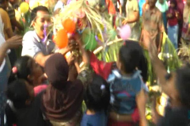 Minta Hujan, Warga Sragen...