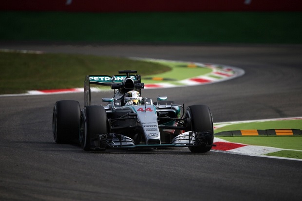 Hamilton Masih Tercepat...