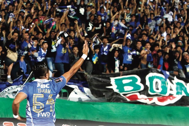 Persib Lolos 8 Besar