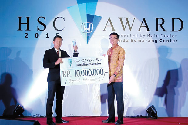 HSC Beri Penghargaan...