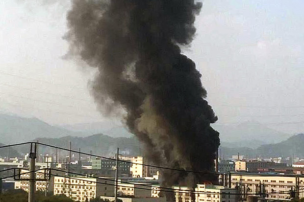 Pabrik Kimia di China...