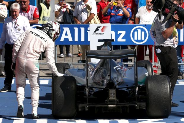 Mercedes Bantah Terobos...