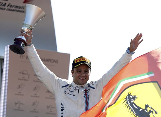 Felipe Massa, Menari...