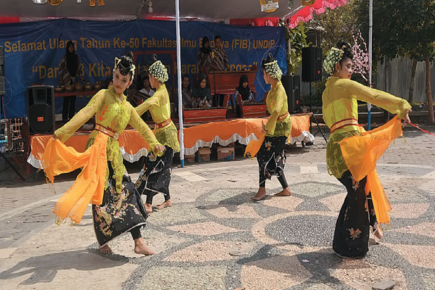 Budaya Pesisiran Perlu...