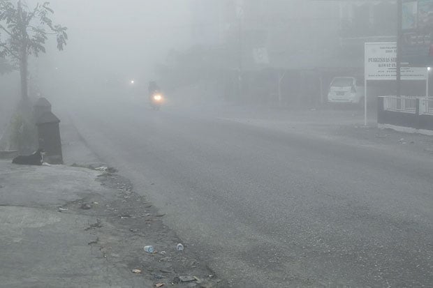 Kabut Asap Selimuti...