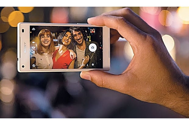 Dominasi Smartphone...