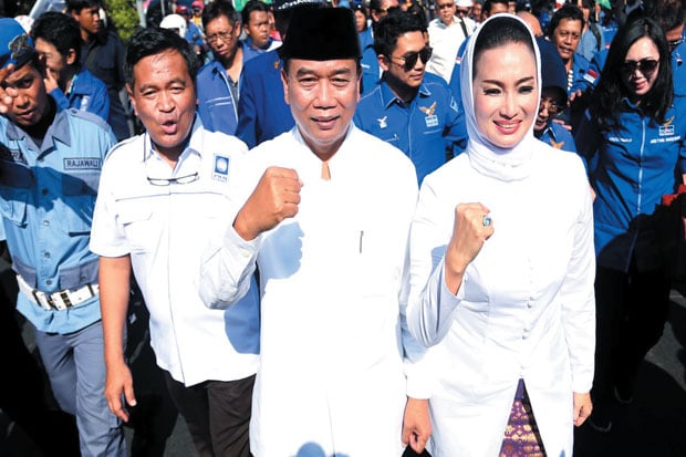 Garap Golput, Rasiyo-Lucy...