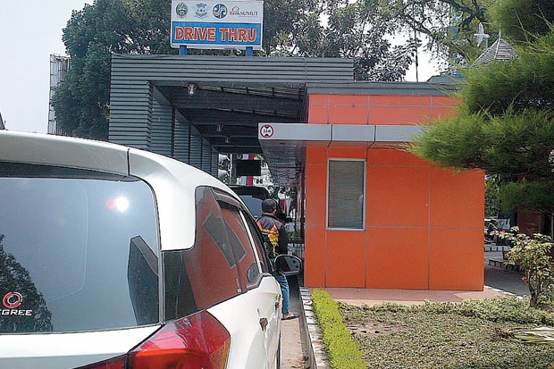 Drive Thru Samsat Perlu...