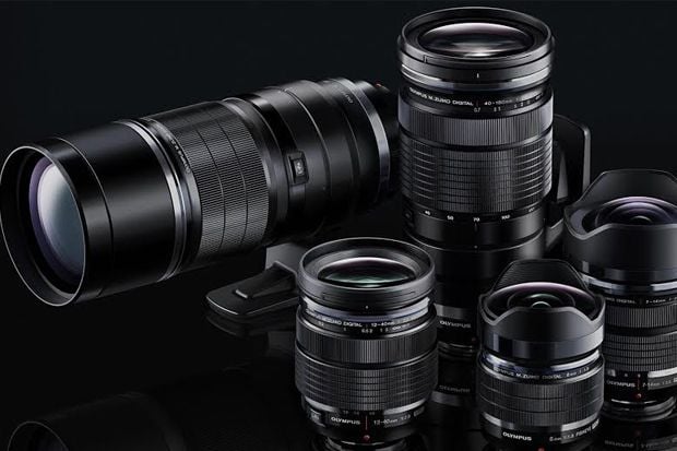 Kamera Mirrorless Geser...