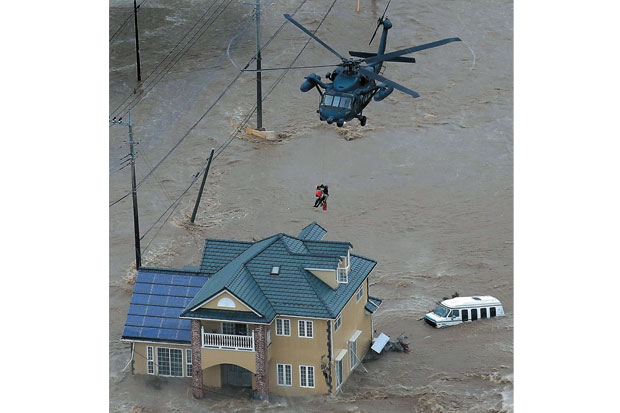 Banjir Bandang Terjang...