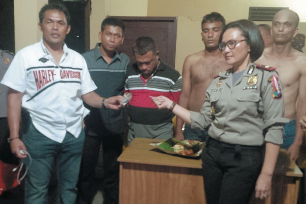 Nasi Bungkus Isi Sabu...